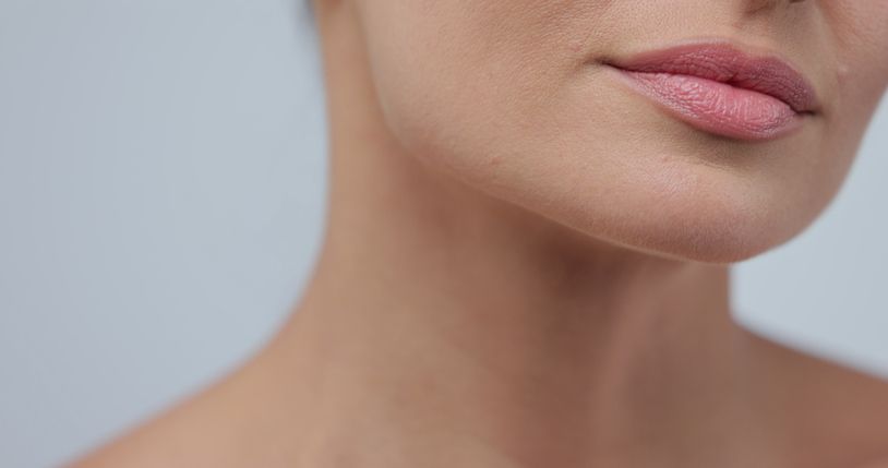 Concerned About The Sagging Skin Around Your Chin and Jawline? Try HIFU Jowls Skin Tightening Treatment! 